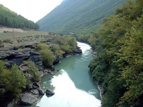 river_in_albania.jpg